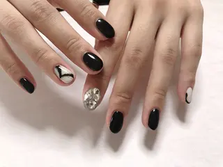 ネイル mano nella manoのネイルデザイン