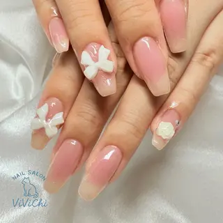 ネイル ViViChi 梨帆のネイルデザイン