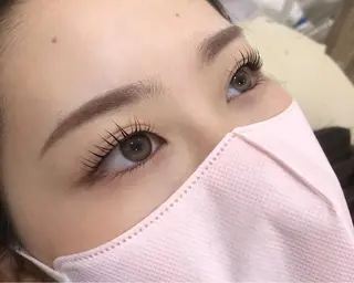 ネイル マツエク・マツパ アイブロウ Nail&eye Belire 新宿のネイルデザイン