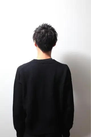 メンズ メンズパーマレイヤー 西山賢志のヘアスタイル