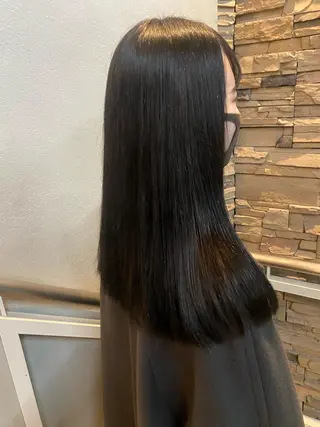 セミロング 艶カラー　宮﨑 蒼のヘアスタイル