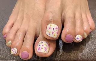ネイル 髙橋 優菜のネイルデザイン