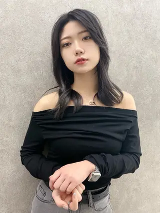 ロング カラー デザインカラー⭐️ Yamauchiのヘアスタイル