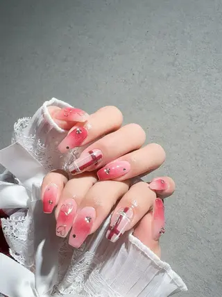 ネイル I-nailロング /ワンホン/キラキラのネイルデザイン