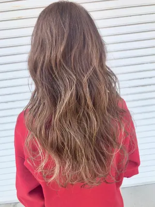 セミロング カラー レイヤーカット匠 イソザキノリユキのヘアスタイル