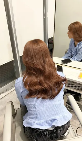 ミディアム カラー 🫧艶ダブルカラー ブリーチ🫧トモヤのヘアスタイル