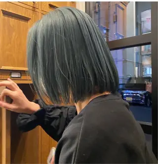 カラー 小松 美咲のヘアスタイル