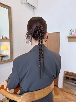 ロング ヘアアレンジ karin🌛ボブ/ 透明感たっぷりカラーのヘアスタイル