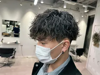 ミディアム パーマ メンズ 天神大名メンズパーマ メンズショートのヘアスタイル