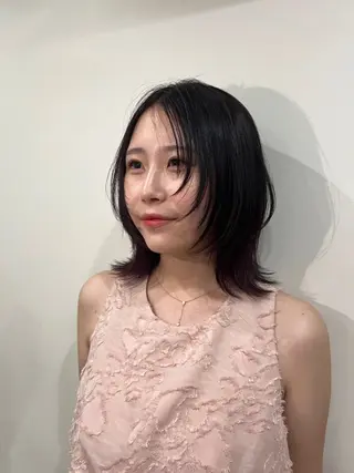 ミディアム Noa/レイヤー カット🩵パーマのヘアスタイル