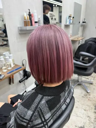 ショート カラー ✨ハイトーン/レイヤ ー/横浜/優内✨のヘアスタイル