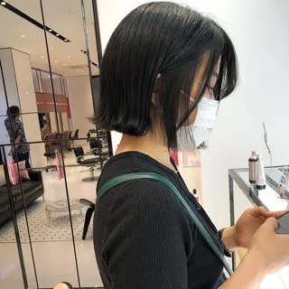 ミディアム カラー 相川 愛実のヘアスタイル