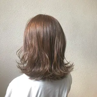 ミディアム カラー 中司 莉菜のヘアスタイル