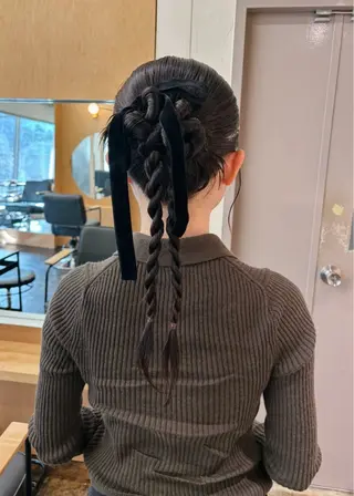 ロング ヘアアレンジ 西山 紗耶香🪽 透明感カラー/ボブのヘアスタイル