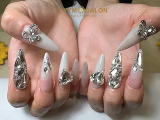 ネイル LYYM Salonのネイルデザイン