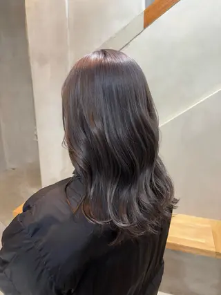 セミロング カラー 小西 萌々香のヘアスタイル