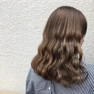 ミディアム カラー 矢田 沙希のヘアスタイル