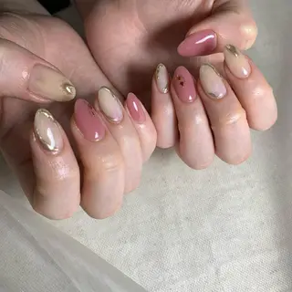 ネイル 里見 麗のネイルデザイン