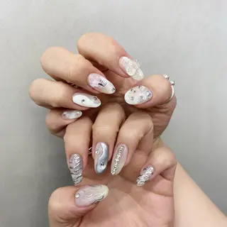 ネイル 鎌田 玲奈のネイルデザイン