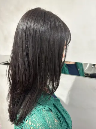 ミディアム カラー 縮毛矯正・透明感 カラー💙acoのヘアスタイル