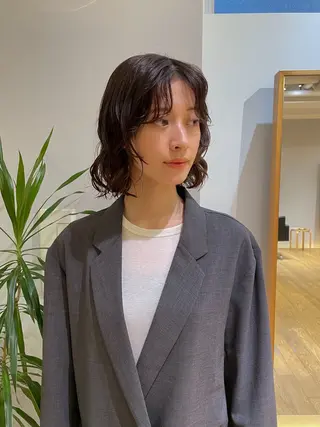 ミディアム パーマ 大橋 芽衣のヘアスタイル