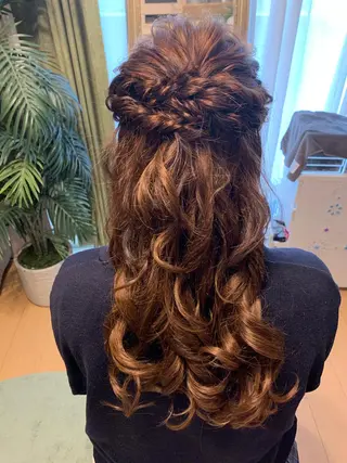 ヘアアレンジ LAVISH nail salonのネイルデザイン