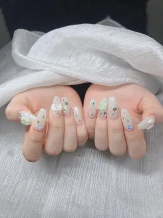 ネイル Lee Nailsのネイルデザイン