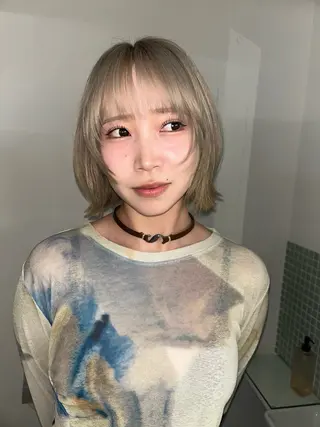 ショート カラー hen所属・心斎橋/レイヤー/ ブリーチ/モエのヘアスタイル