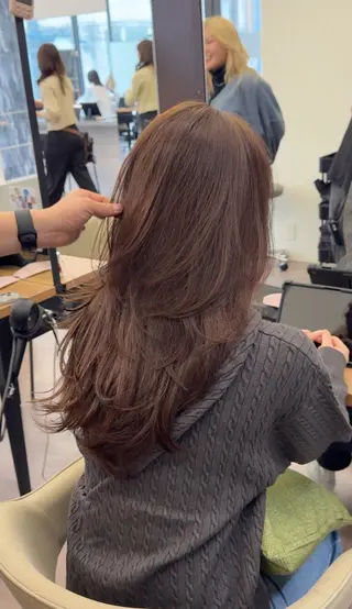 セミロング 似合わせ×透明感カラ ーなら🎀マリアのヘアスタイル