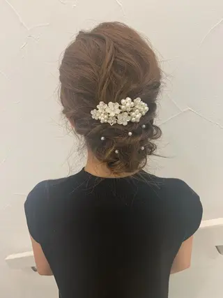 セミロング カラー ヘアアレンジ ミドウチ アヤカのヘアスタイル