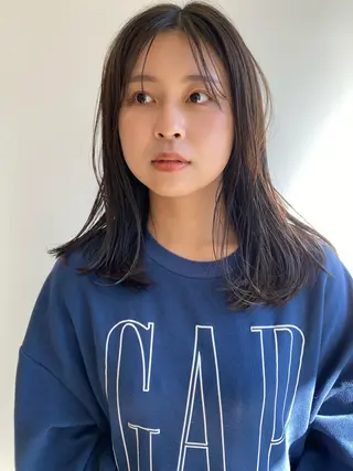 ミディアム カラー 砂原 ひよりのヘアスタイル