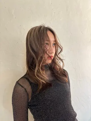 ミディアム Ren /北堀江のヘアスタイル