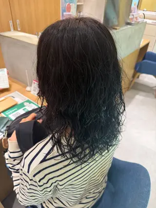 ミディアム パーマ AVANCE. 玉置日向我のヘアスタイル