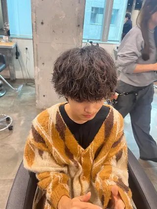 ミディアム パーマ メンズ 横浜駅メンズパーマ師 🌀岩﨑弘成🌀のヘアスタイル