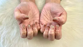 ネイル 二階堂 晴菜のネイルデザイン