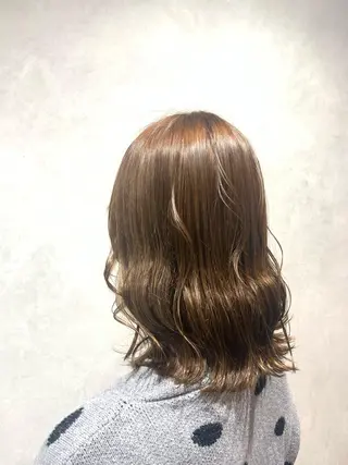 ミディアム lena🎀 透明感カラー/韓国風のヘアスタイル