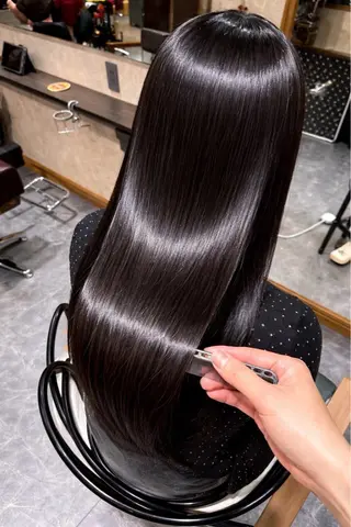 セミロング カラー ヘアアレンジ ravens代表 ヒロムのヘアスタイル