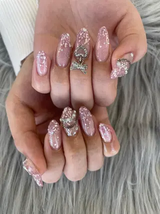 ネイル KUMI💛 MADIAのネイルデザイン