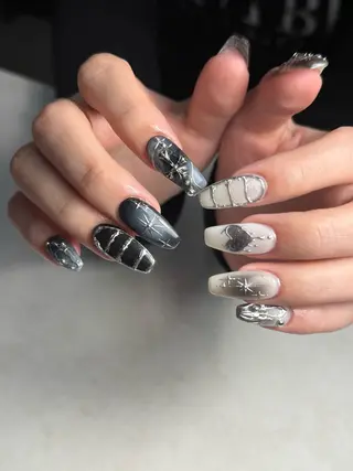 ネイル 🐈⬛ Minamiのネイルデザイン