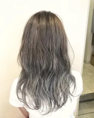 セミロング カラー Miru by INCE HAIRのヘアスタイル