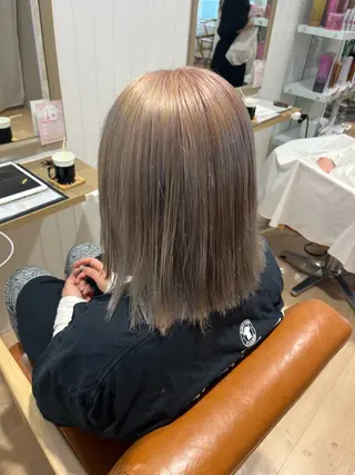 ミディアム カラー ERII /伏見 カットモデル募集中！のヘアスタイル