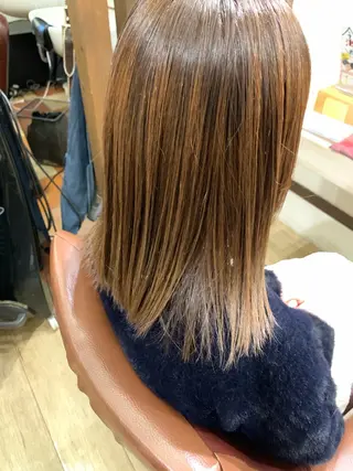 ミディアム カラー HARUKI💐笹塚 インナーカラーのヘアスタイル