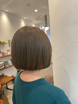 ショート カラー CRESCENDO 本杉春菜のヘアスタイル