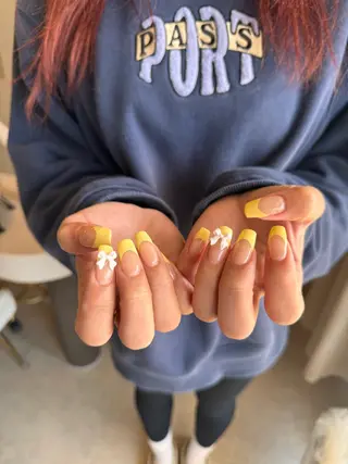 ネイル nailsalon YOLOのネイルデザイン