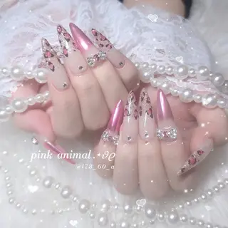 ネイル HAPPINAS🎀  れん🖤痛ネイルのネイルデザイン