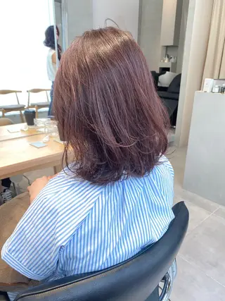 ミディアム カラー ミオ💎ショート 透ける暗髪のヘアスタイル