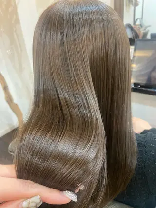 セミロング Lamana所属・透明感カラー/ 加瀬たまものヘアスタイル