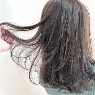 ミディアム カラー HATSUMEI ゆうまのヘアスタイル