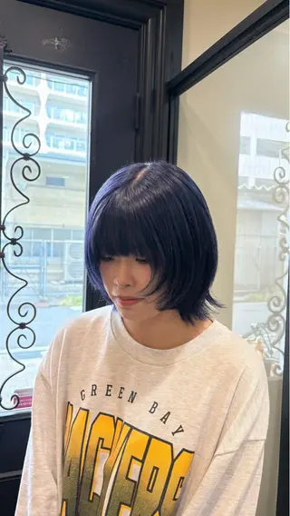 カラー しおり🍬 KOKORO🤍のヘアスタイル