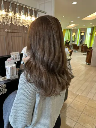 カラー 坂口 月陽のヘアスタイル